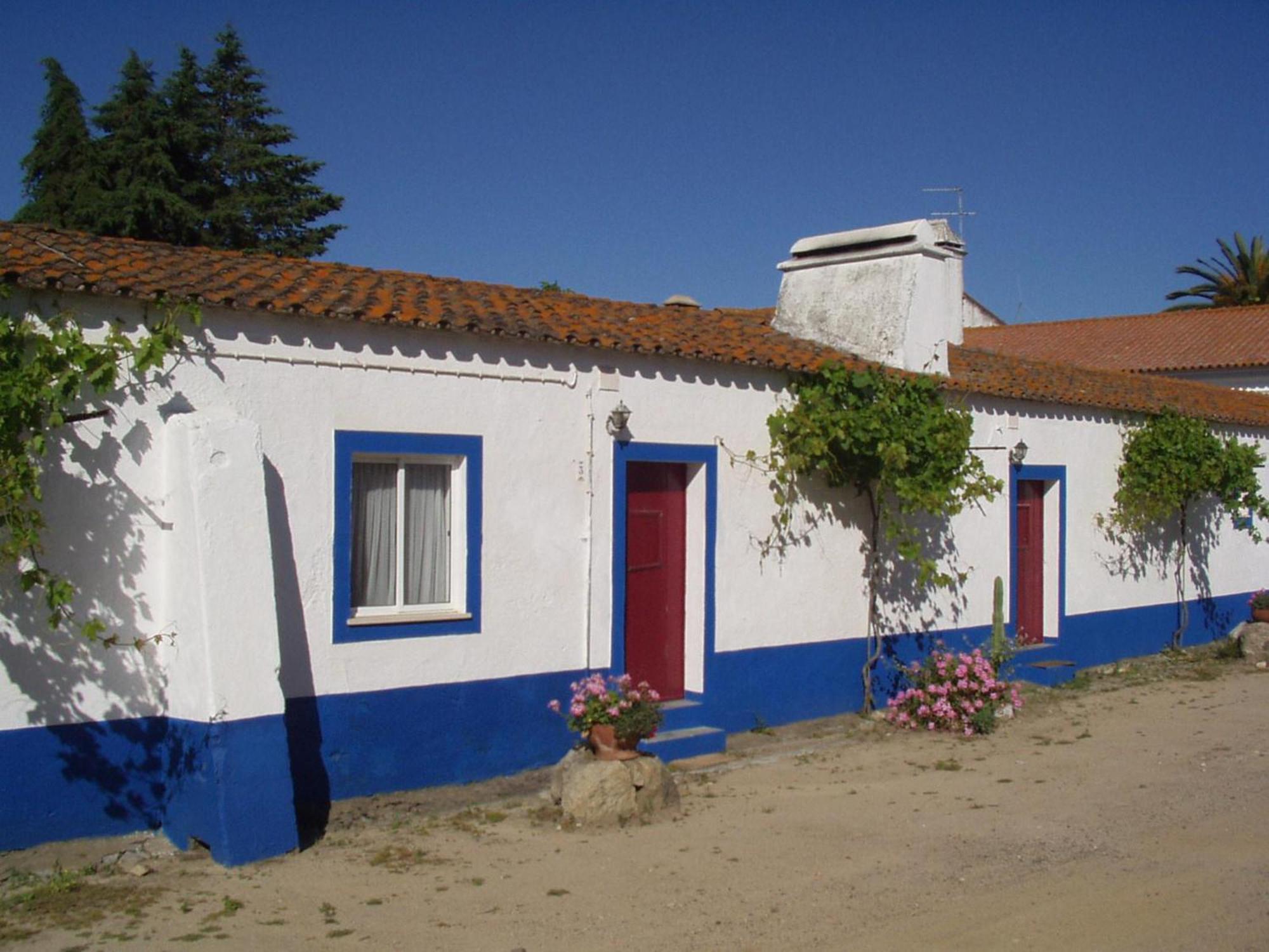 Monte Da Serralheira Agro Turismo Evora Exterior photo